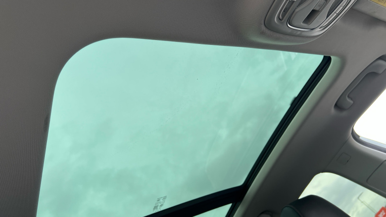 MG Hs 1.5 T-GDI Exclusive 5dr DCT Petrol Hatchback